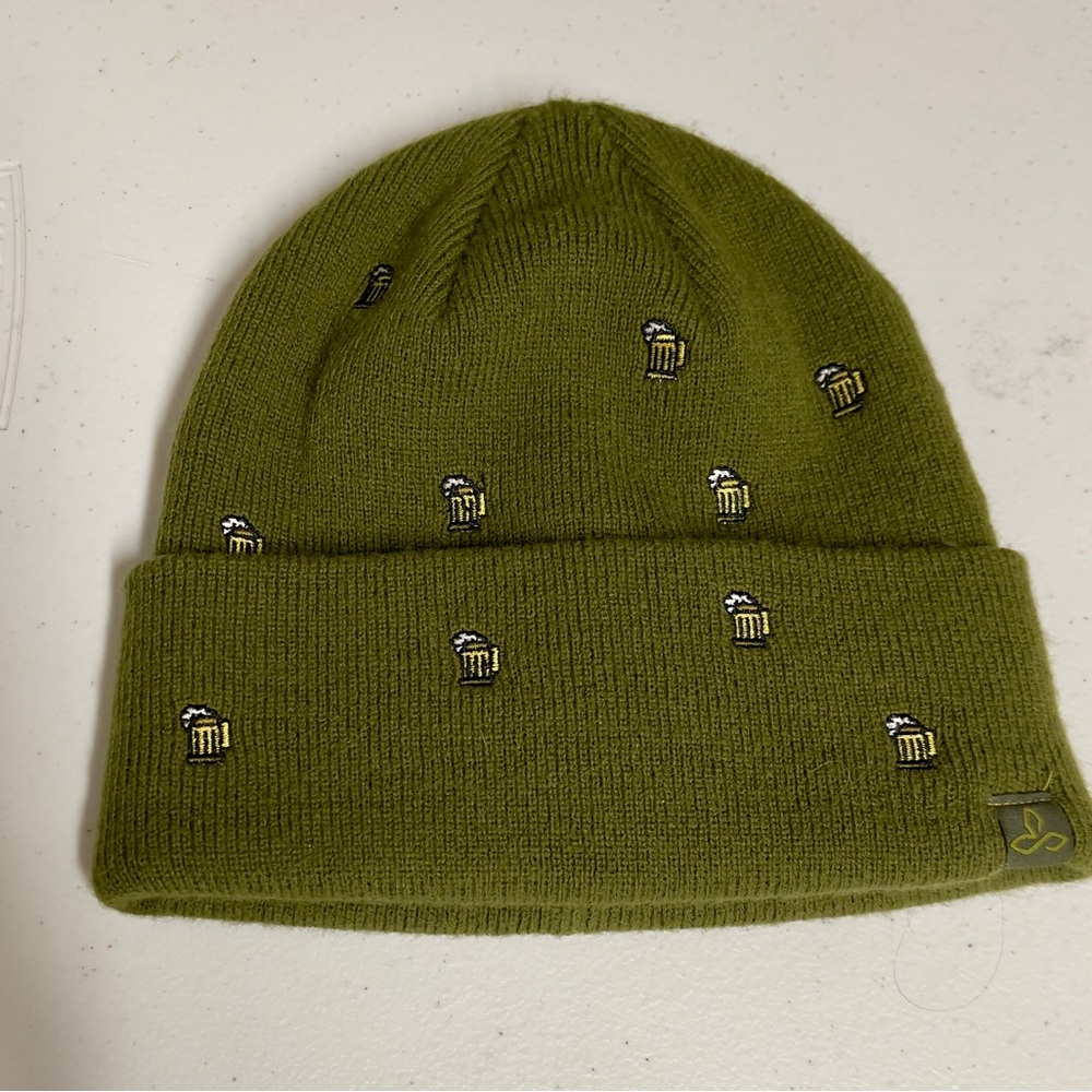 prAna Logo Beanie With Beer Mugs Winter Snow Hiking Streetwear St. Patrick's Day